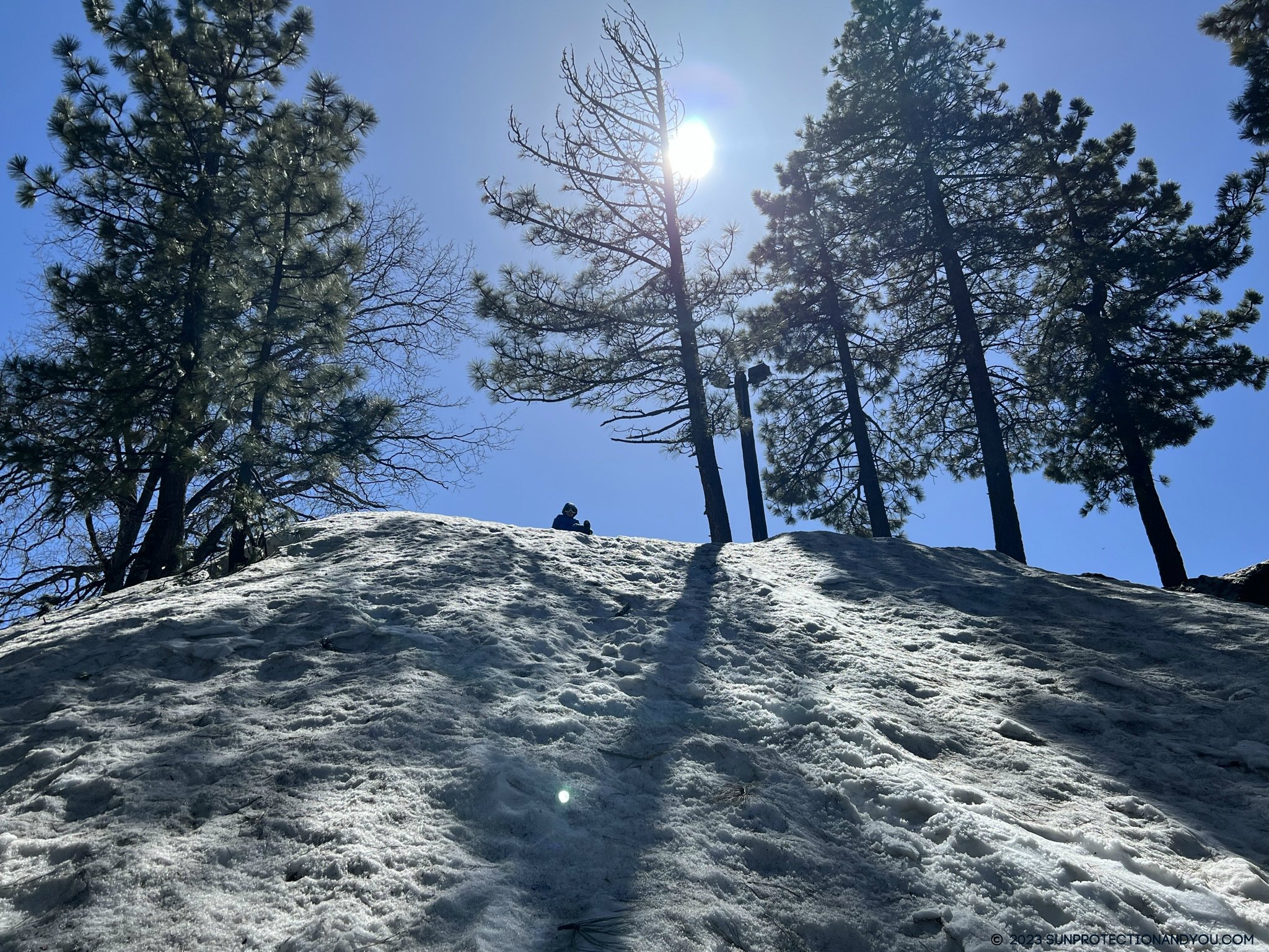 sun snow reflection at high altitudes